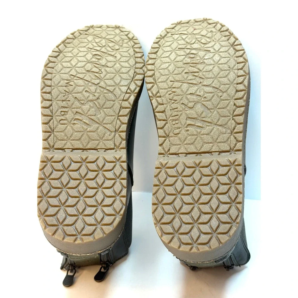 Blowfish Malibu Women's Chillin Chelsea Short Boots Olive Size 9M NWT/BOX